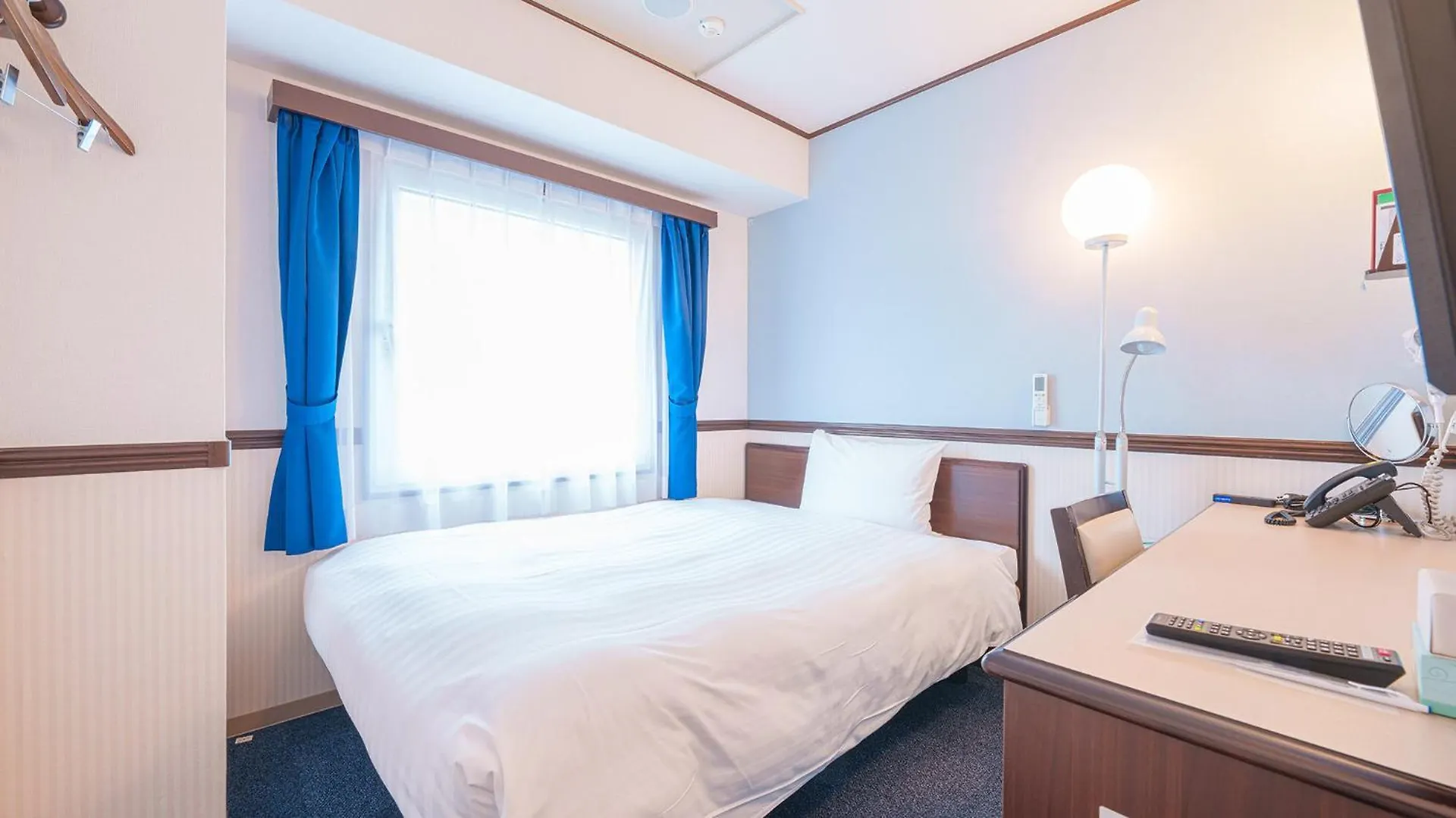 Toyoko Inn Shin-Osaka-Eki Higashi-Guchi Osaka